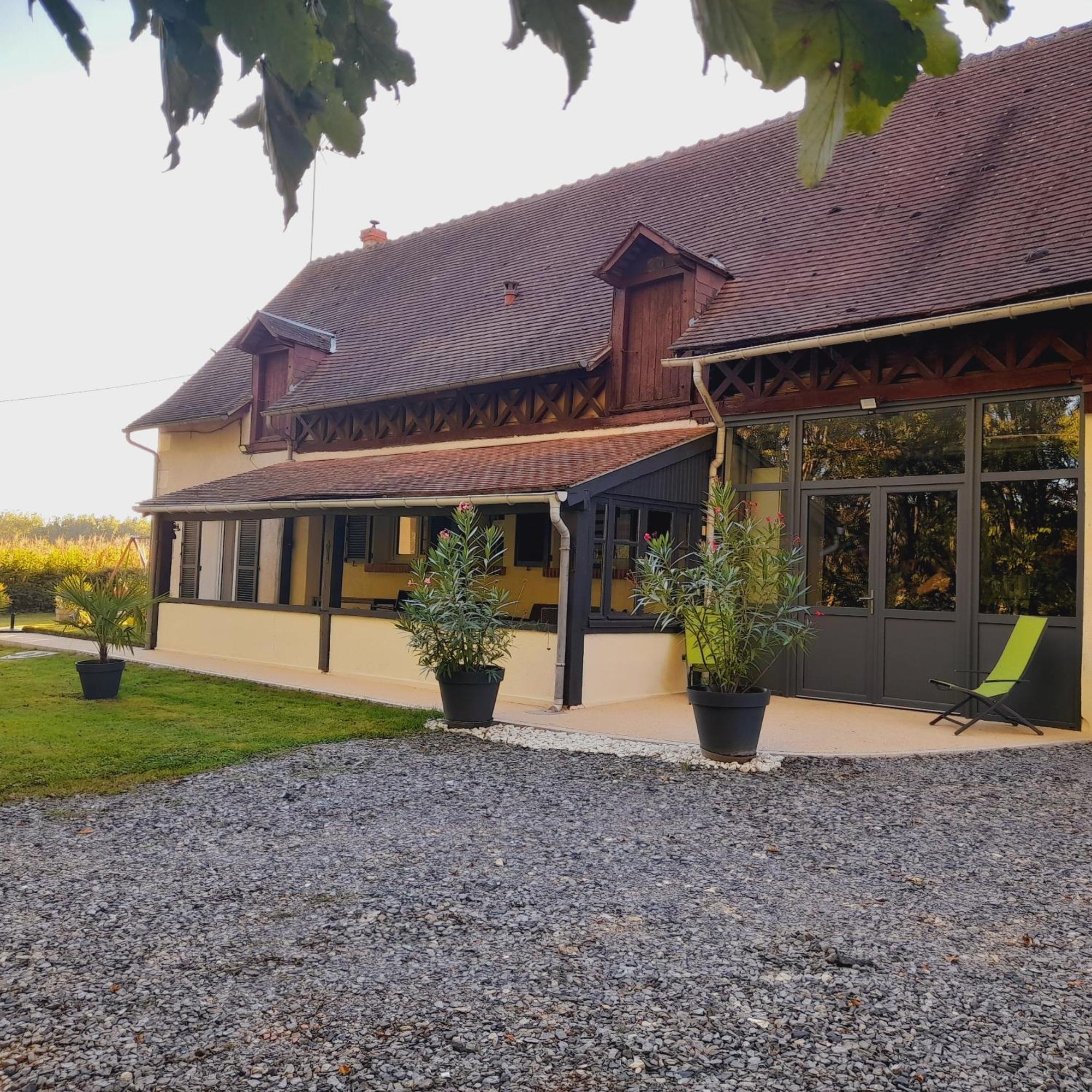 Gite Les Vignes Du Chateau - 4 Personnes Gehee Exteriör bild
